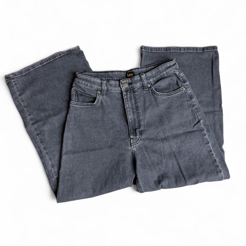 Vintage Lee Woman’s High Waisted Wide Leg Jeans in Charcoal Black